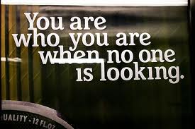 WhenNoOneisLooking